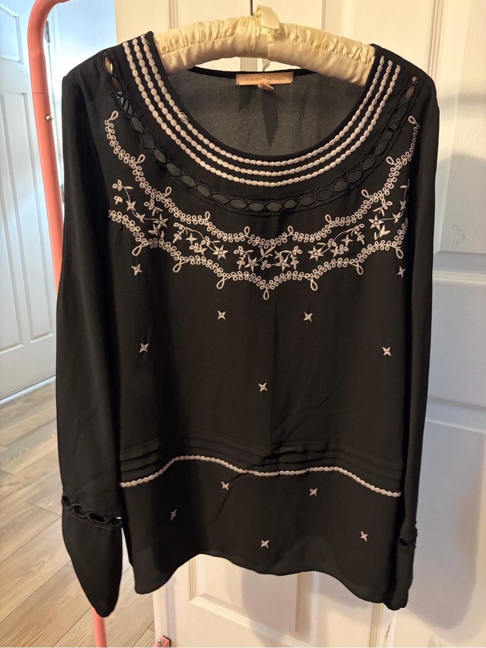 Gibson Latimer Black Long-Sleeve Embroidered Scoop Neck Top